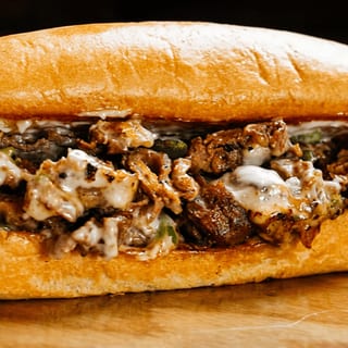 10" Chicken Philly Sub - 10" Philly Sandwich de Pollo